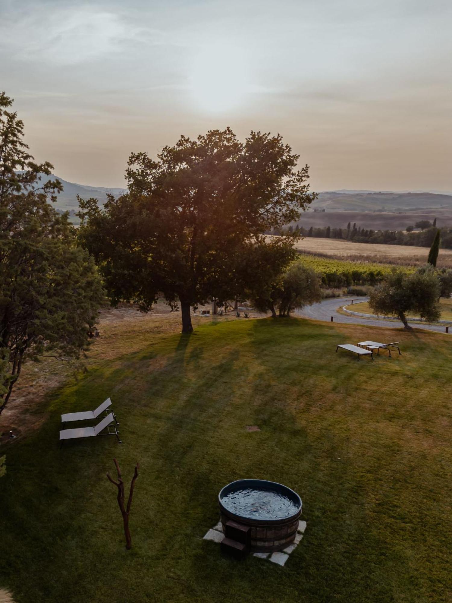 Sce Quiríc San Quirico dʼOrcia Exterior foto