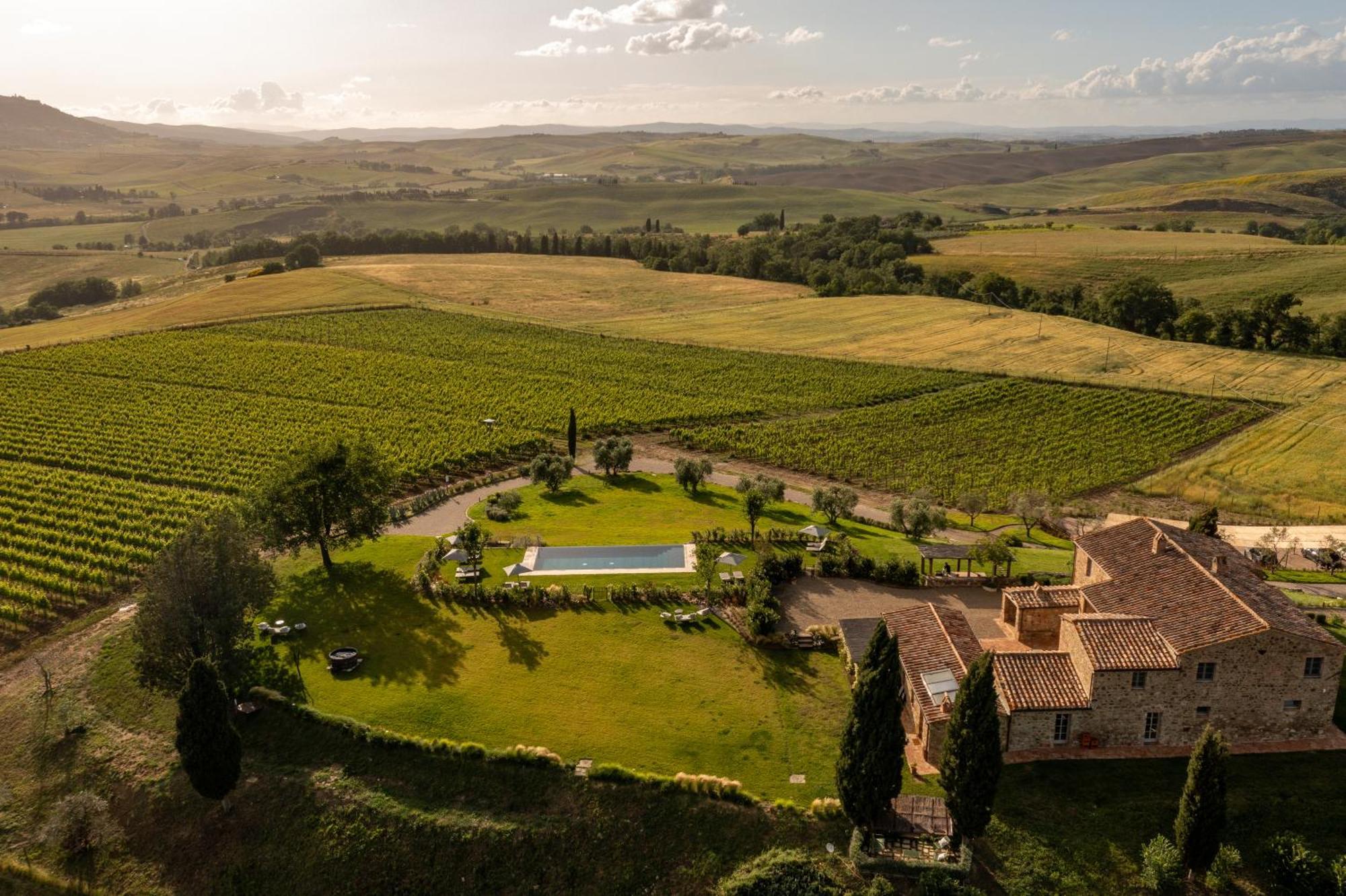 Sce Quiríc San Quirico dʼOrcia Exterior foto