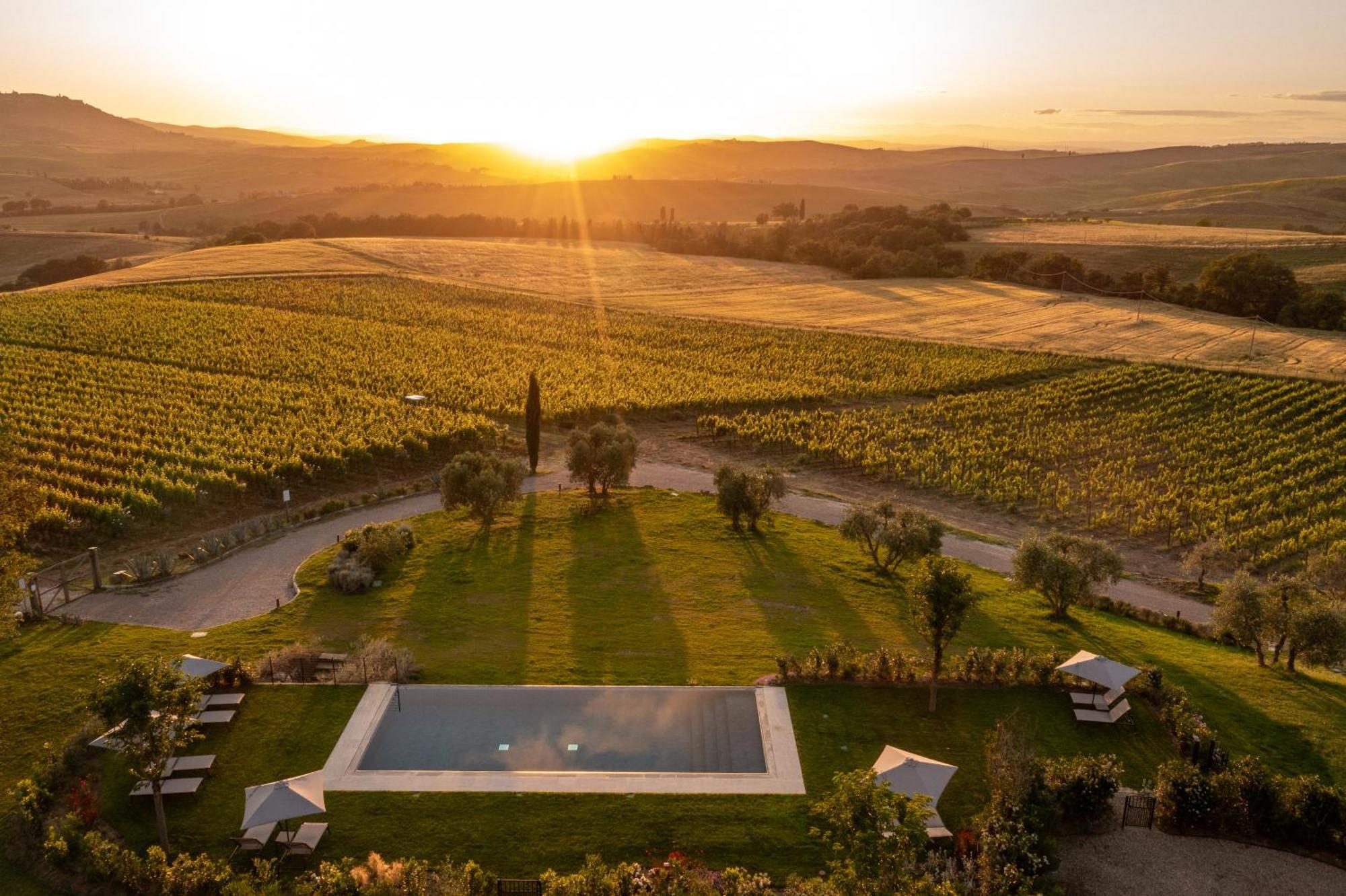 Sce Quiríc San Quirico dʼOrcia Exterior foto