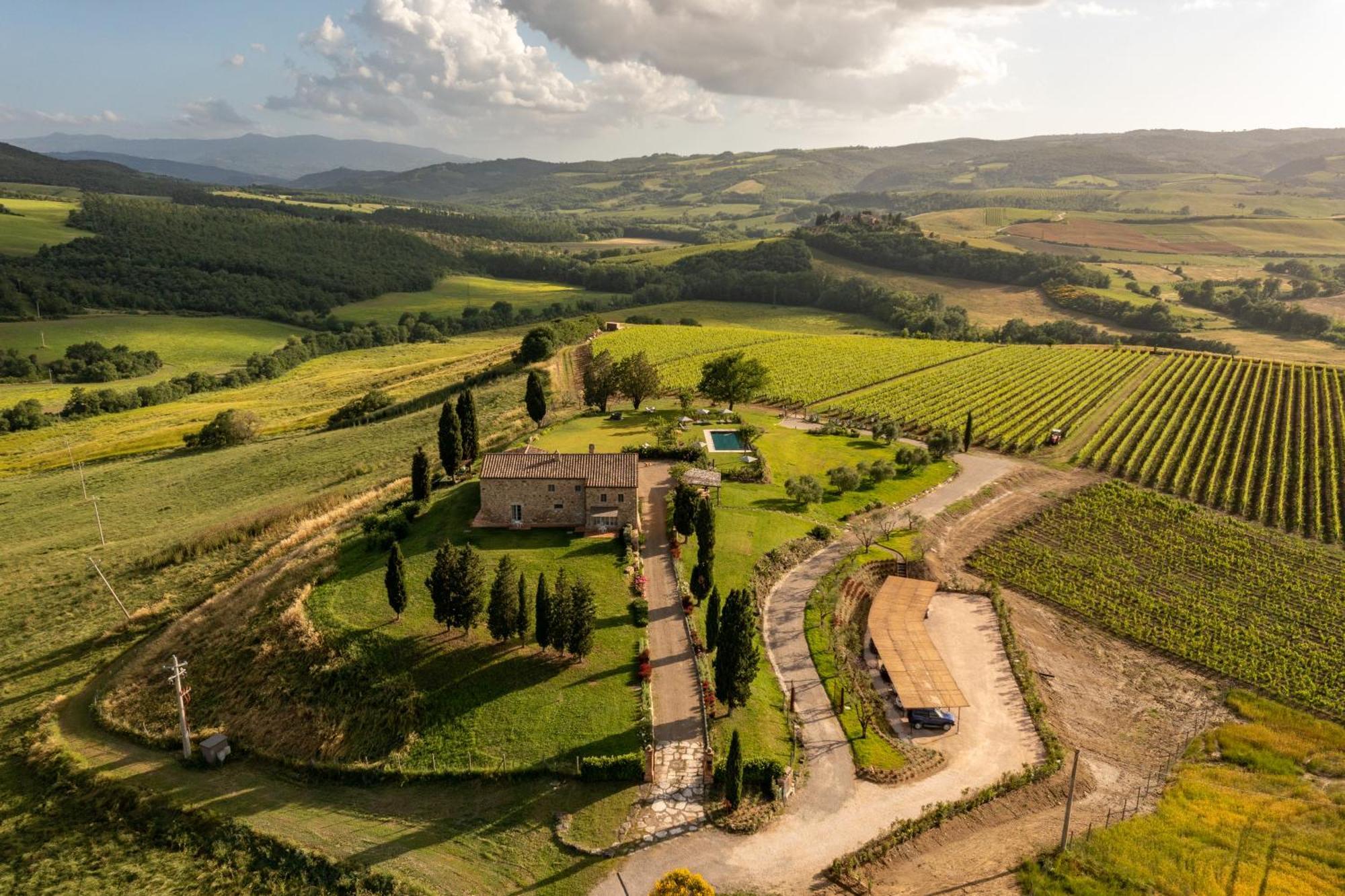Sce Quiríc San Quirico dʼOrcia Exterior foto